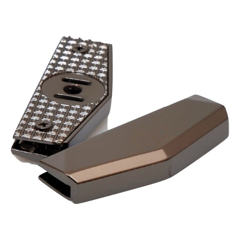 Μεταλλικό Τρίγωνο, Μαύρο Νίκελ